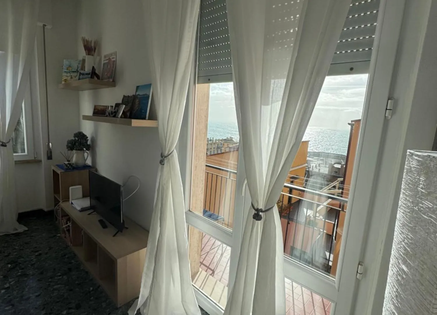 2-Bedroom Sunny Sea View With Balcony, La Casa Di Christine Monterosso al Mare Italy